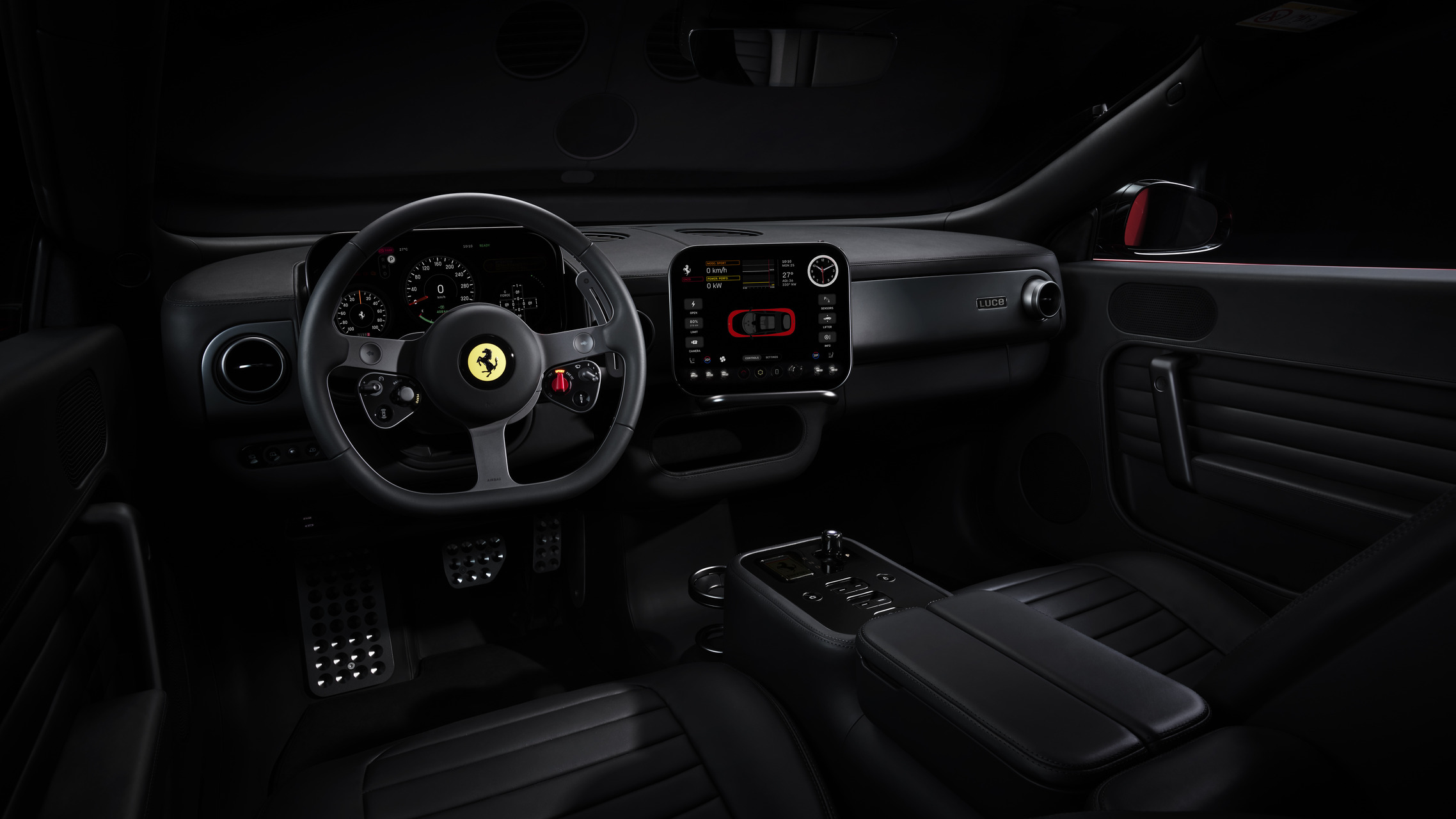 Ferrari Luce: ny elektrisk Ferrari med essentielle former, rummeligt interiør og avancerede digitale systemer, designet til at kombinere brandidentitet, innovation og hverdagsbrug