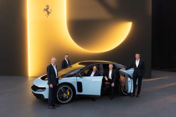 Ferrari Luce, l’elettrica che cambierà la scala dell’innovazione