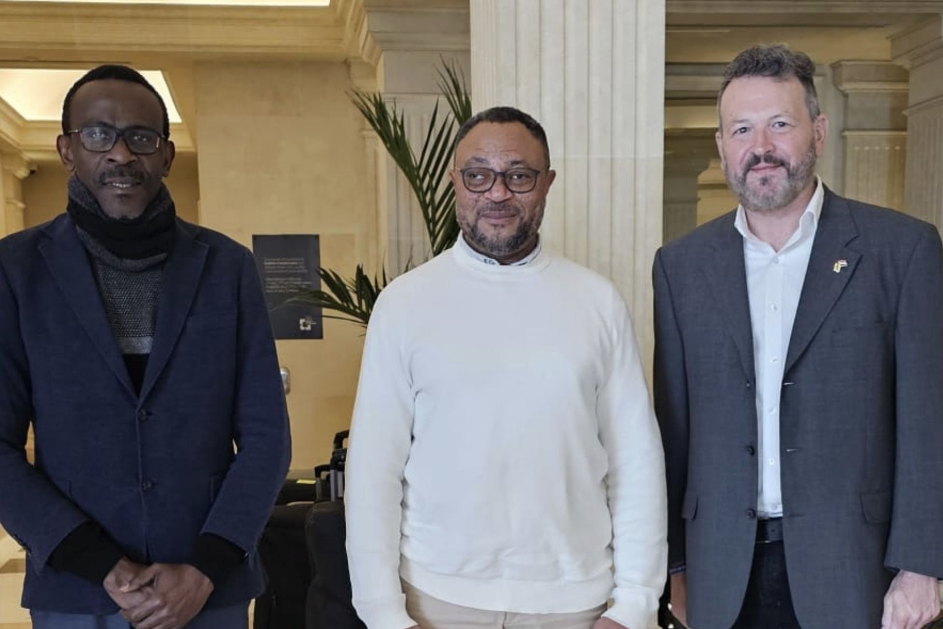 Liberland e Annobón: delegati riuniti per discutere cooperazione bilaterale, diritti digitali, visibilità internazionale, autonomia politica e nuovi modelli di sovranità nel contesto globale digitale
