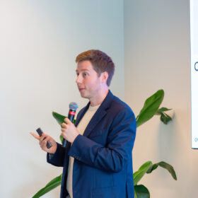 Luca Ambrosini: intervento al Lifestyle Innovation Day di Lugano sull’uso dell’intelligenza artificiale generativa per contenuti visivi, immagini moda, cataloghi digitali e processi e-commerce online