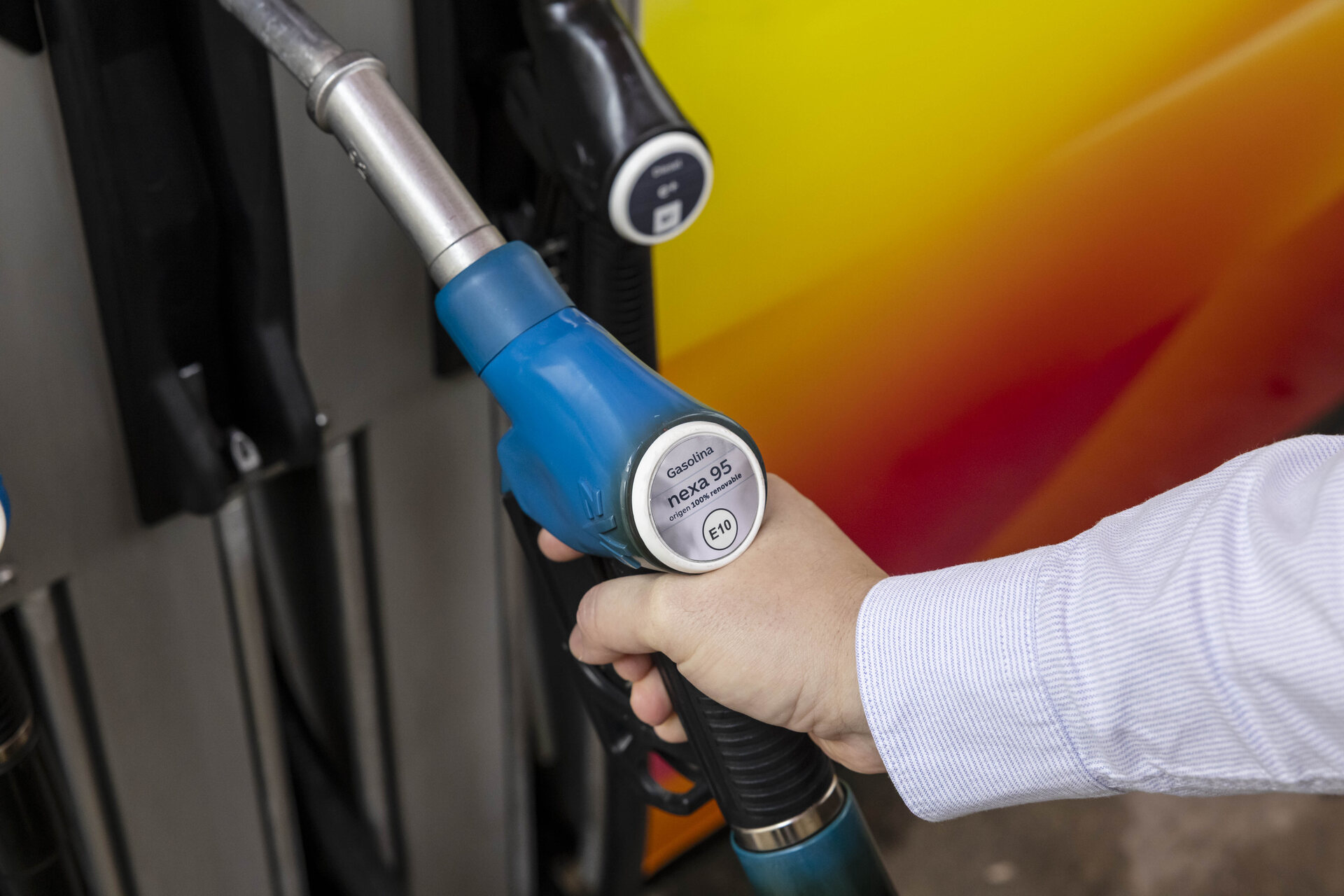 Benzine rinnovabili: una sperimentazione su strada analizza l’impiego quotidiano di carburanti certificati prodotti da fonti sostenibili e utilizzabili nelle normali stazioni di servizio