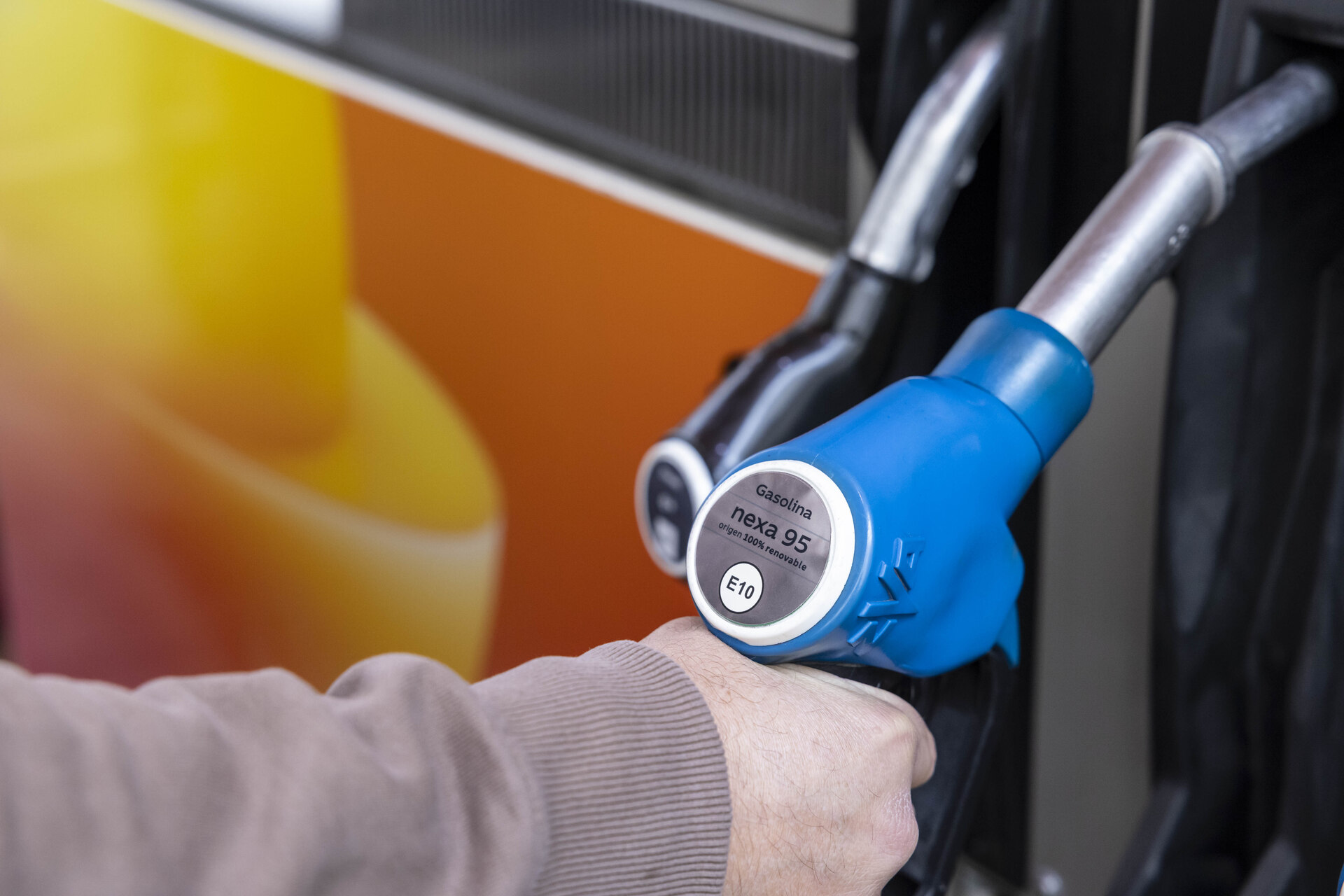 Benzine rinnovabili: una sperimentazione su strada analizza l’impiego quotidiano di carburanti certificati prodotti da fonti sostenibili e utilizzabili nelle normali stazioni di servizio