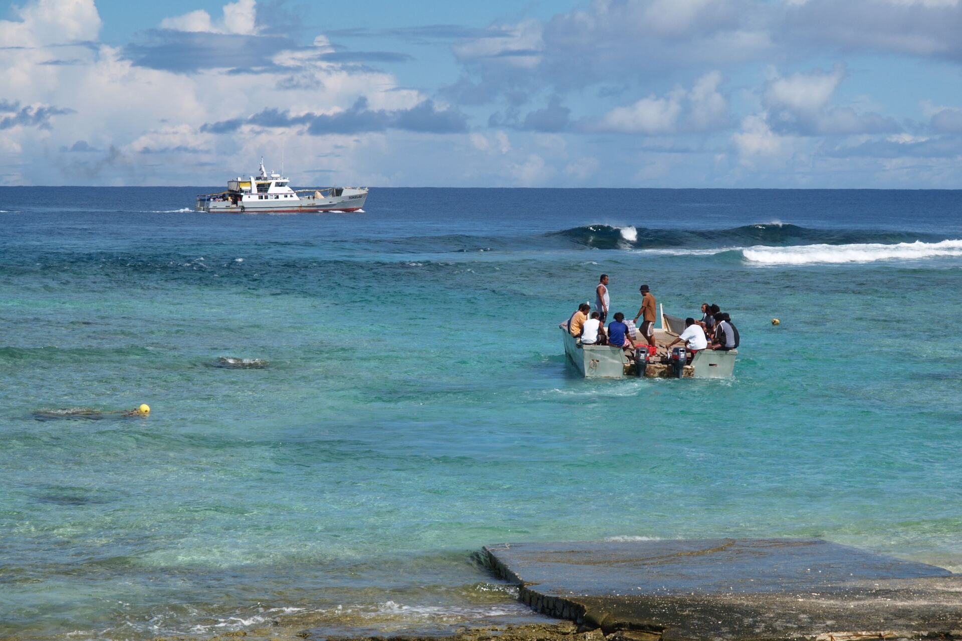Dominio TK: veduta degli atolli di Tokelau nell’Oceano Pacifico, territorio insulare associato al suffisso Internet nazionale e formato dalle isole di Atafu, Nukunonu e Fakaofo
