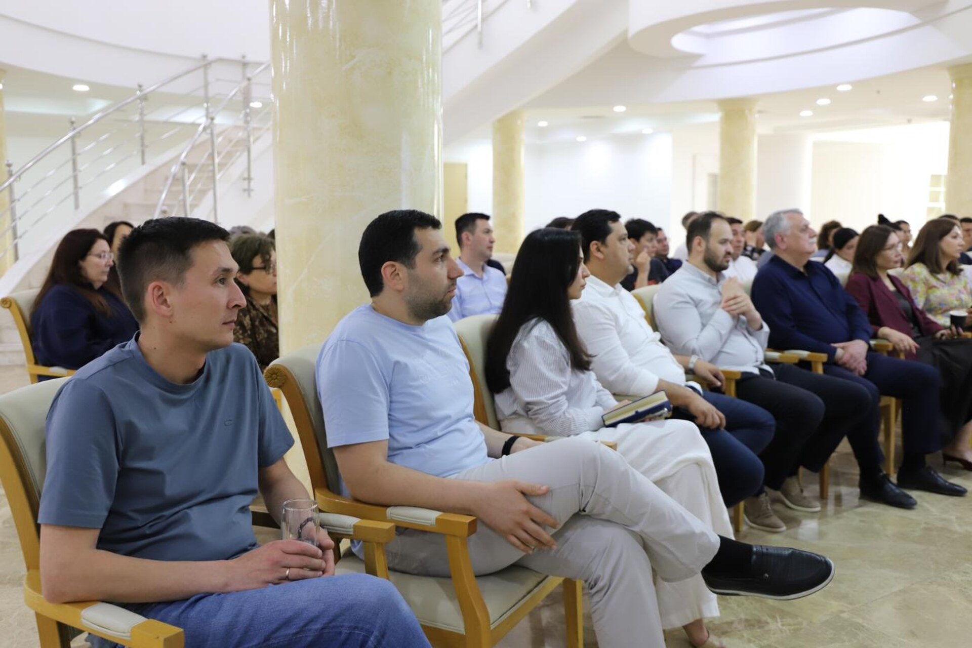 Knowledge Café: esperti, funzionari e collaboratori partecipano a momenti di formazione e dialogo dedicati allo scambio di conoscenze, esperienze e buone pratiche organizzative
